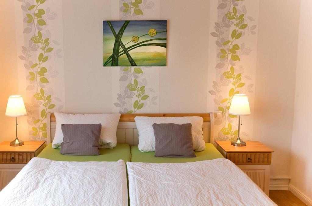 ホテル Zur Hessischen Schweiz Doernhagen エクステリア 写真