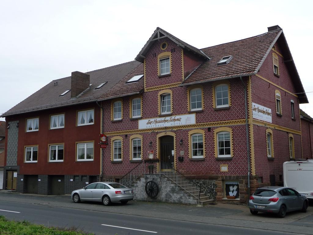 ホテル Zur Hessischen Schweiz Doernhagen エクステリア 写真